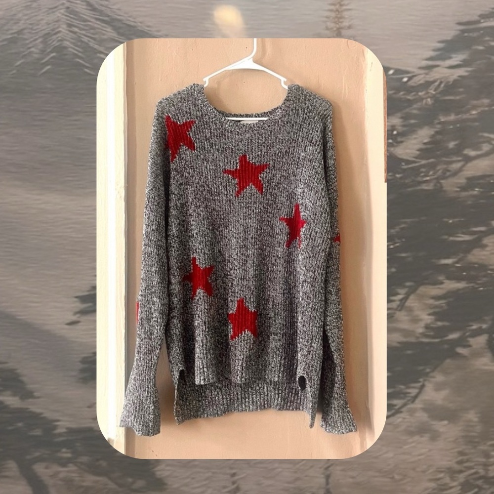 oversized gray knit pullover sweater with red stars